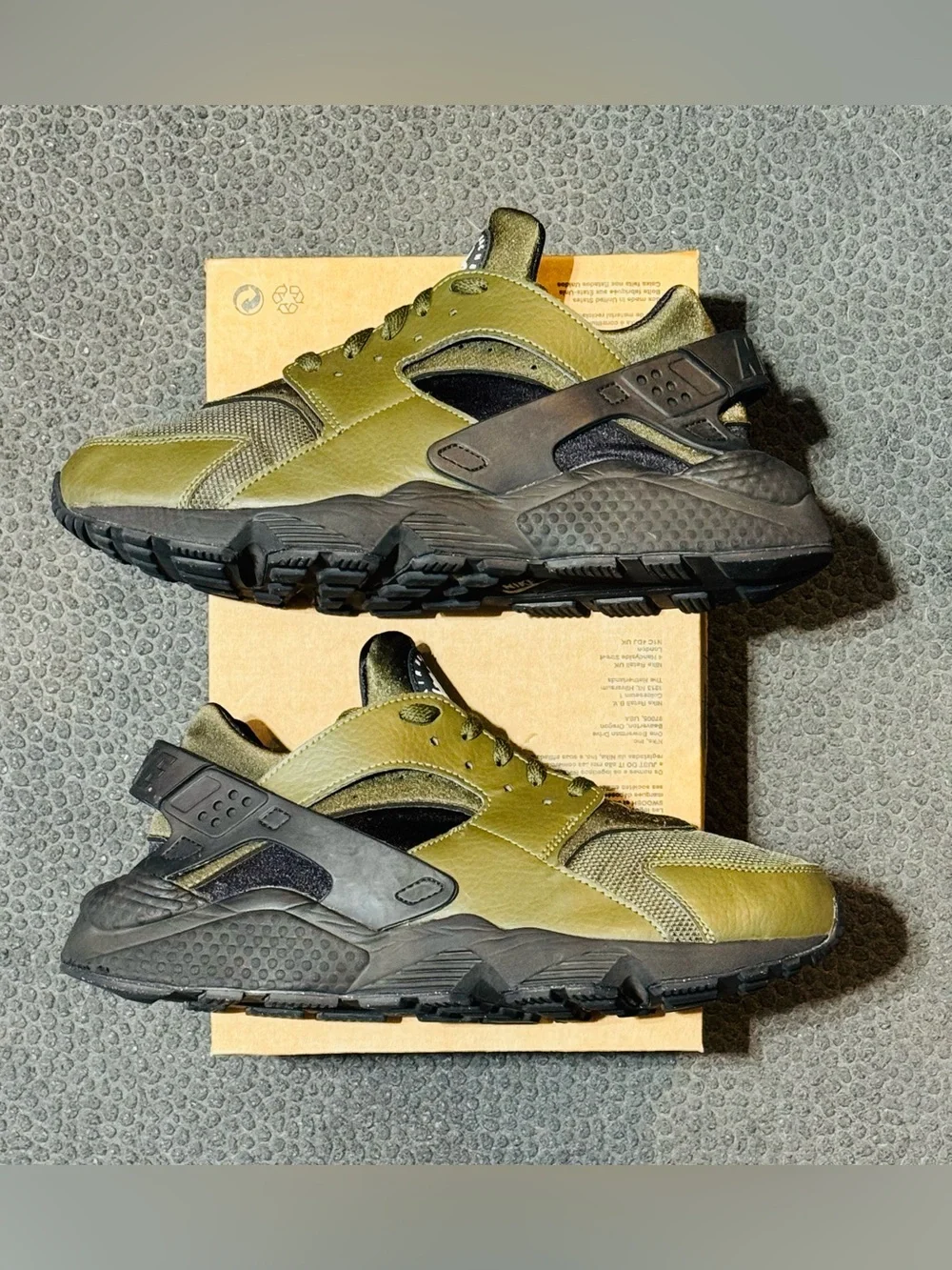 Nike Air Huarache PRM ‘Olive Black’ 2022 (Sz 11.5M)